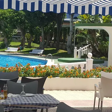 Pool & Restaurant