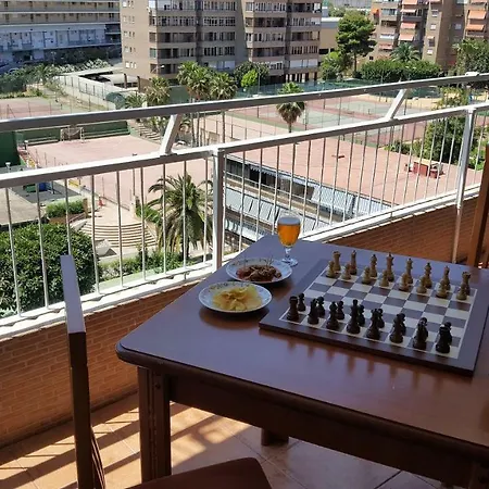 Pool & Restaurant *